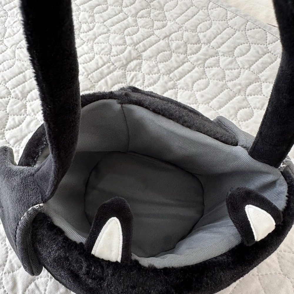 Bat Treat Bag Hallmark Trick or Treat Basket Sound Motion Plush Halloween Candy - Picture 5 of 10